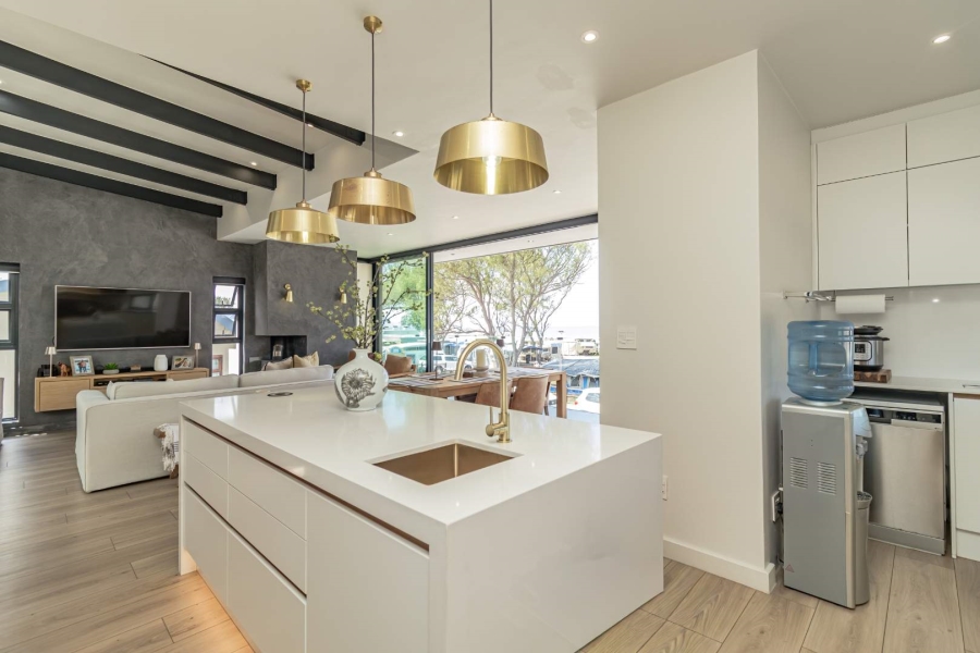 4 Bedroom Property for Sale in Hartenbos Central Western Cape